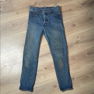 Levi's Blue Denim‎ Jeans. size 26. Leather Patch. Well Worn.